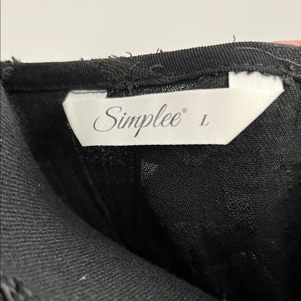 Simple Elegant Black Long Sleeve Dress - Picture 2 of 7